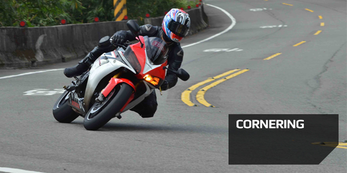 Motorcycle Cornering slow in fast out